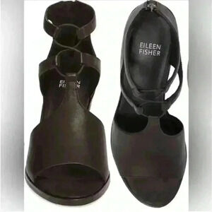 Eileen Fisher Doe Strappy Block Heeled Sandals